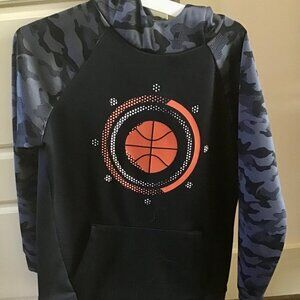 Male Basketball Hoodie-USED, BUT LIKE NEW-CHILD LARGE